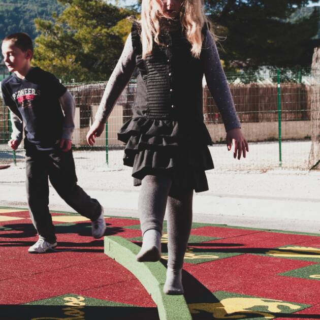 Poutres d’équilibre en caoutchouc – Hexdalle® PE150